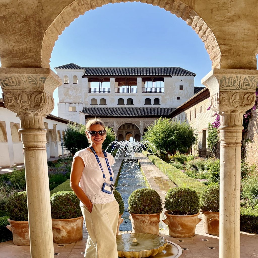 Miriam Tourist Guide MIRIAM TOURIST GUIDE holiday in Granada