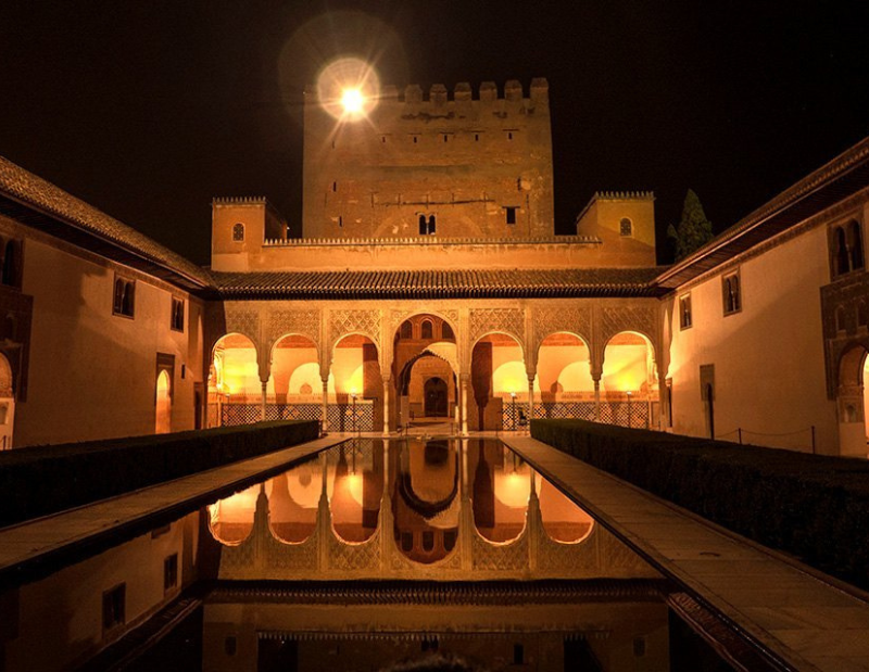 Alhambra Nocturna